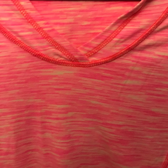 Long sleeve athletic top - Picture 3 of 5